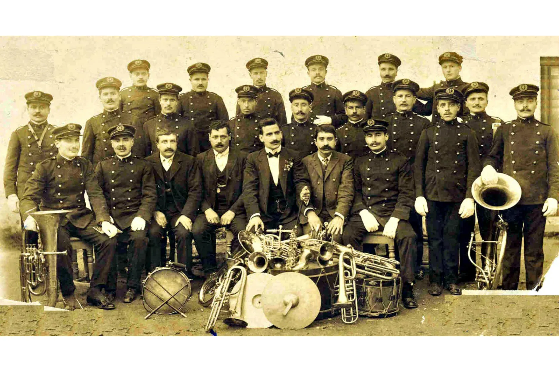 A Banda da Sociedade Musical de Caneças em 1915